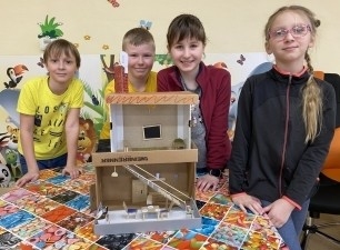 Čtvrťáci staviteli