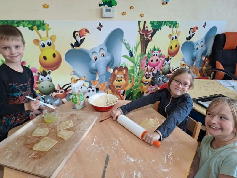 Pečení ve školní družině 