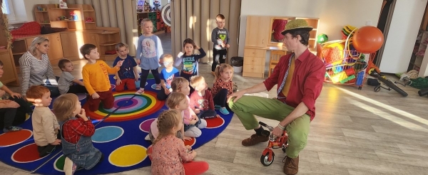 CIRKUSOVÉ DOPOLEDNE VE ŠKOLCE