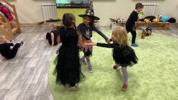 Halloweenská párty