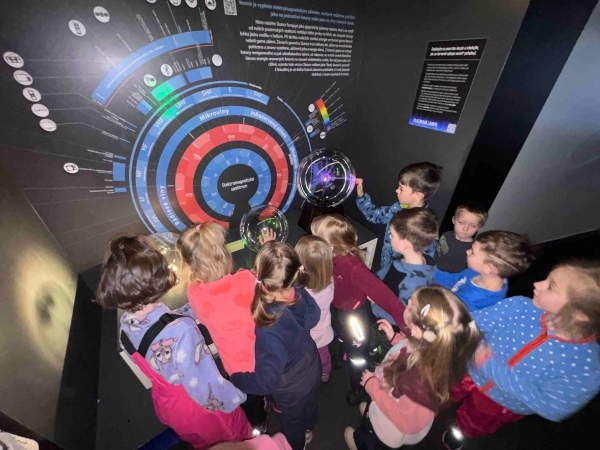 Planetárium Ostrava - Se zvířátky o vesmíru